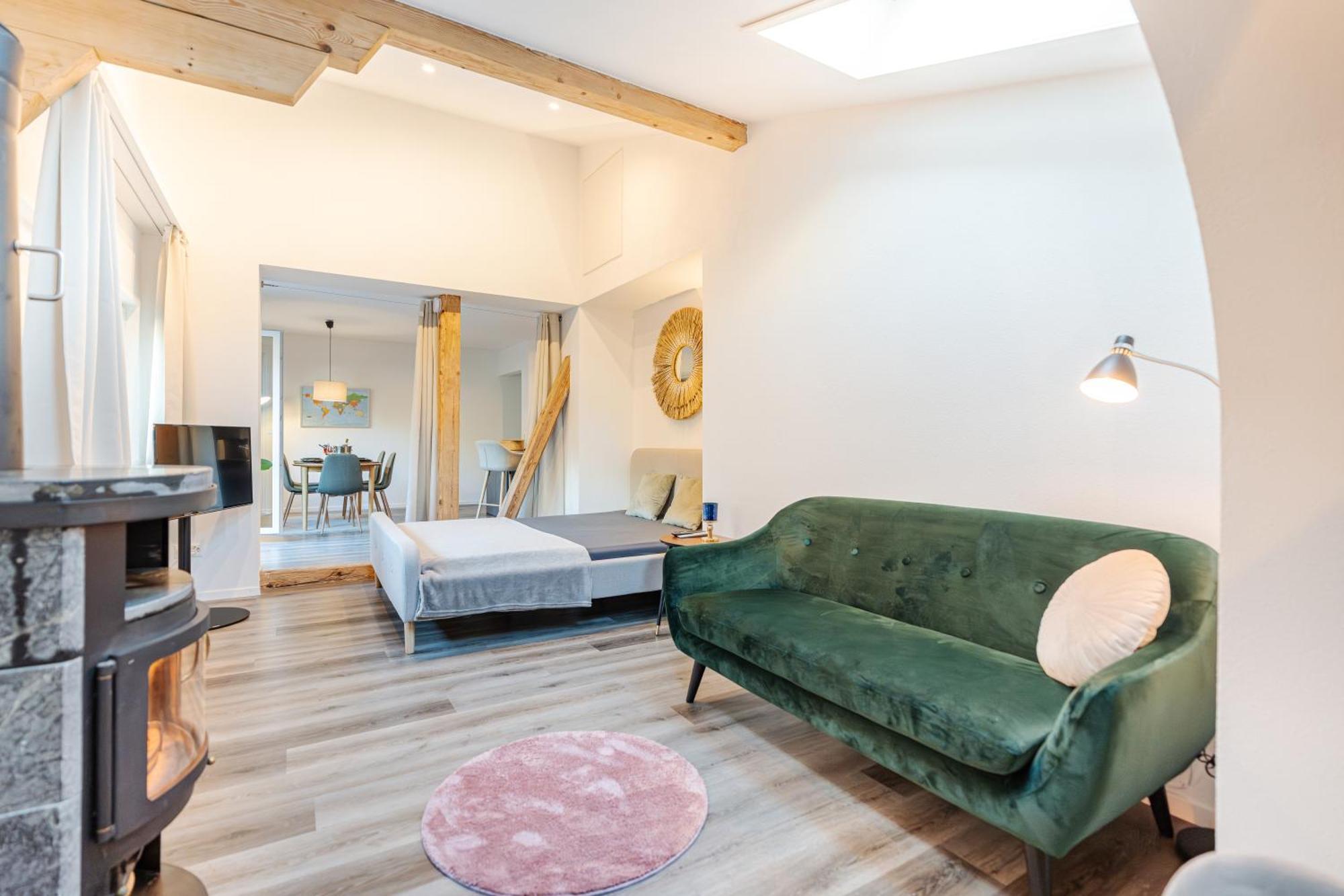 Bellevue & Classy Mountain View Apartment คันเดอร์ชเตค ภายนอก รูปภาพ