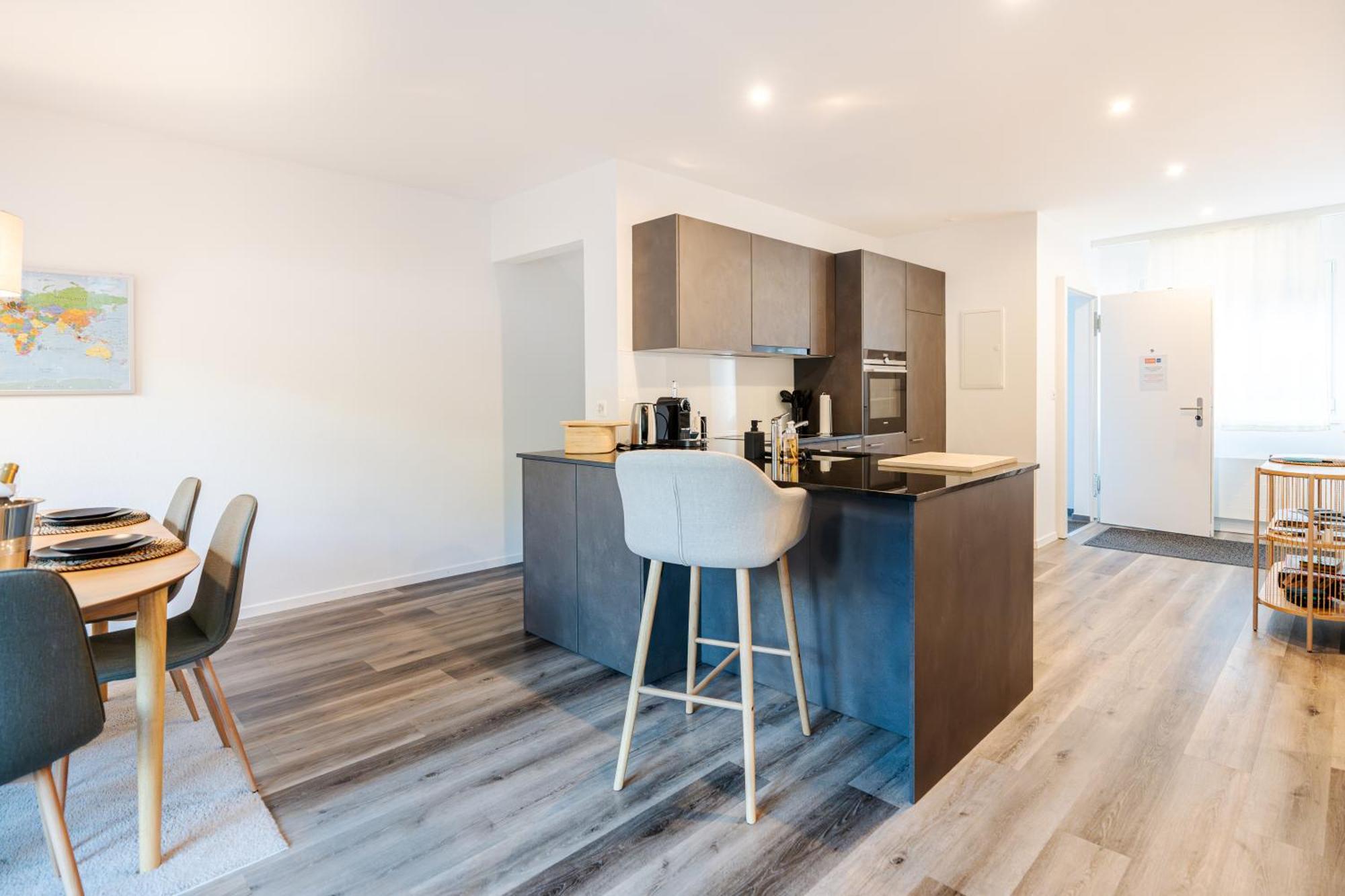 Bellevue & Classy Mountain View Apartment คันเดอร์ชเตค ภายนอก รูปภาพ